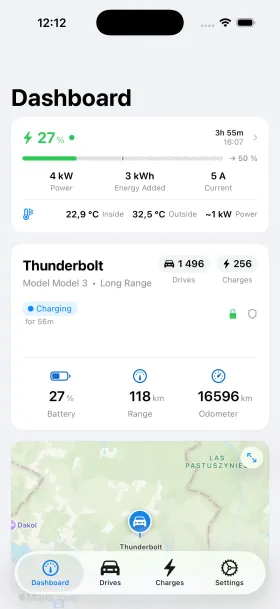 Vista de carga en vivo de HedgieMate que muestra la potencia y el nivel de batería en tiempo real mientras un Tesla se carga