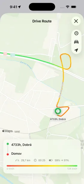 Visualización de ruta de HedgieMate con el viaje del Tesla coloreado por velocidad, en rojo los tramos lentos y en verde los rápidos