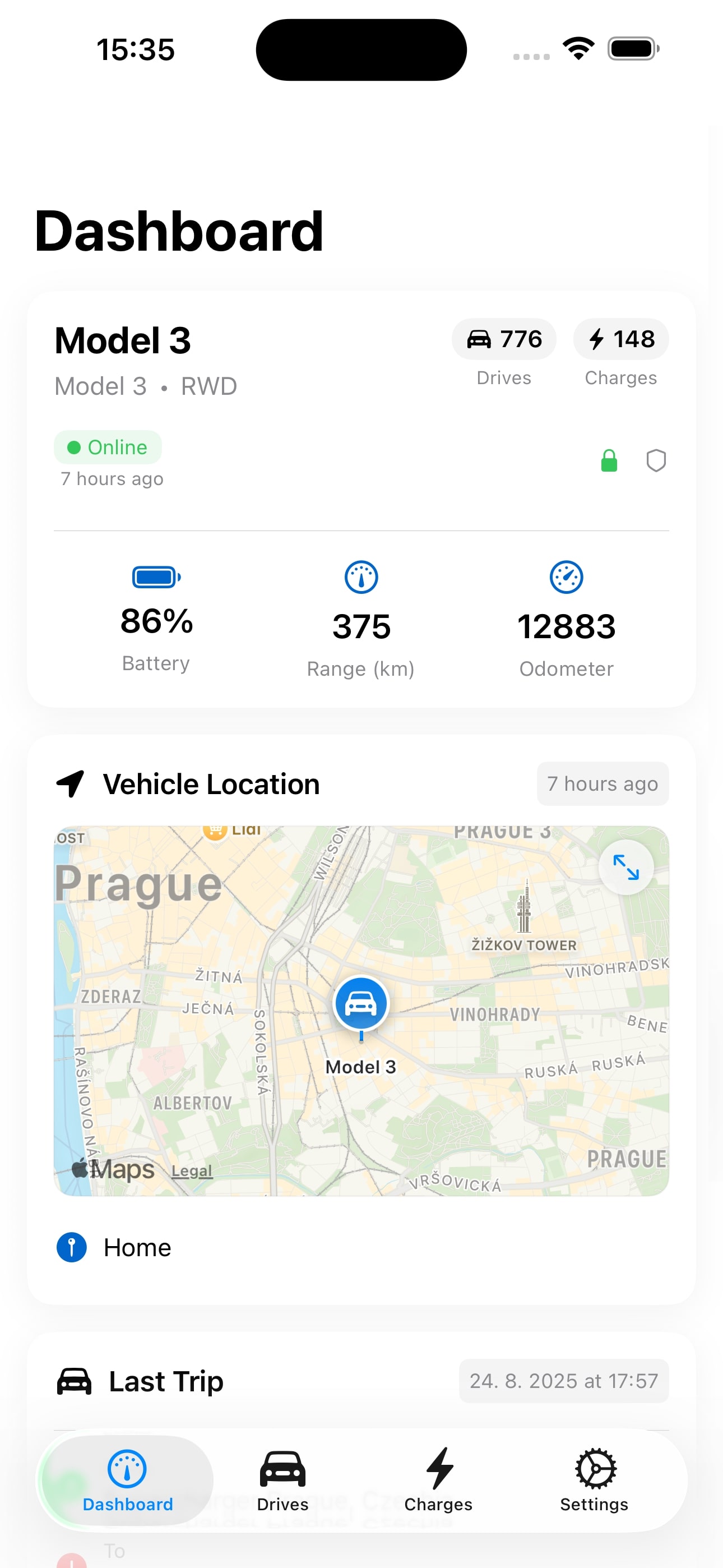 HedgieMate dashboard showing Tesla battery status, range, and location map
