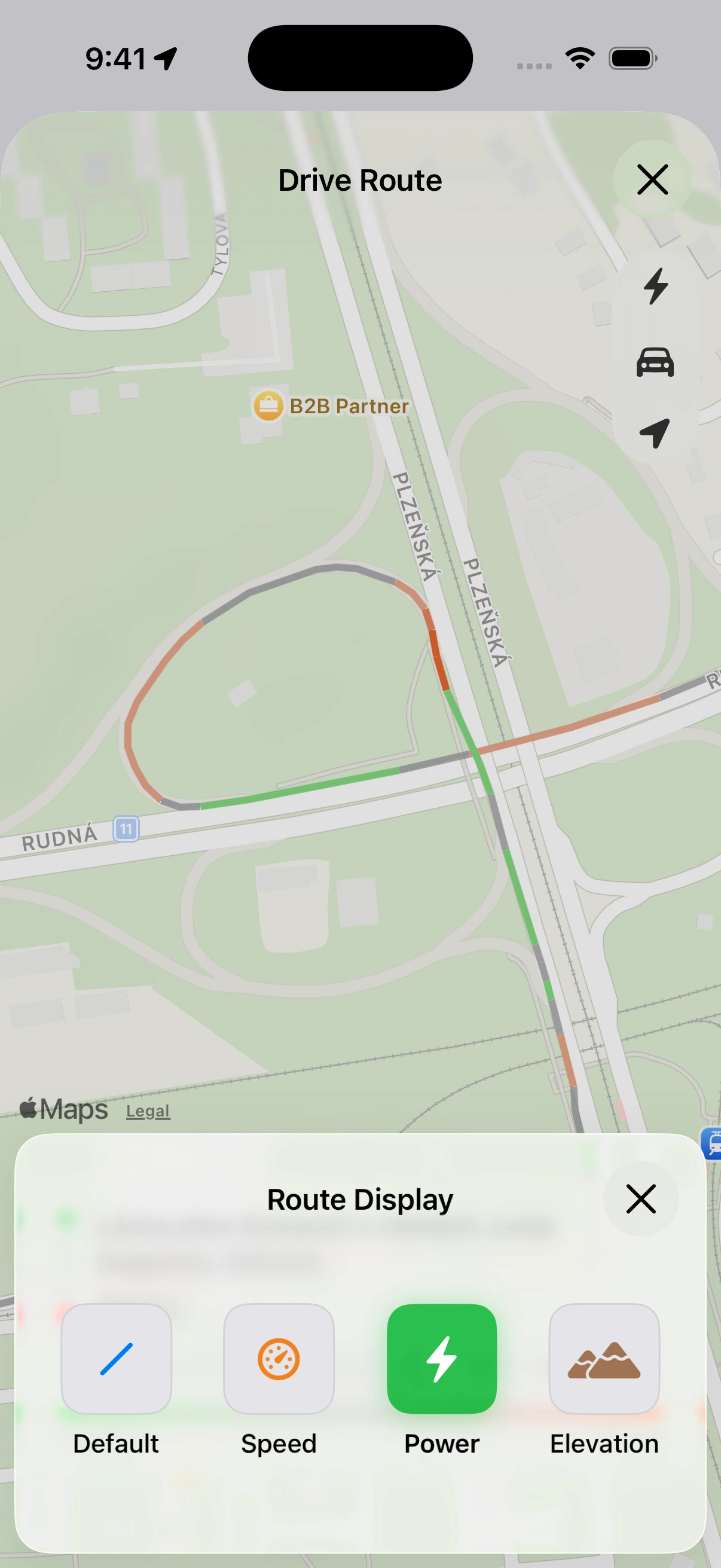 Visualização de rota HedgieMate apresentando viagem Tesla colorida por consumo de energia destacando segmentos de uso intensivo de energia